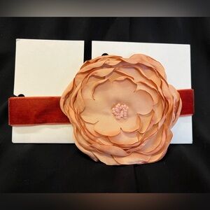 Urban Outfitters Elegant Peach Flower Chocker